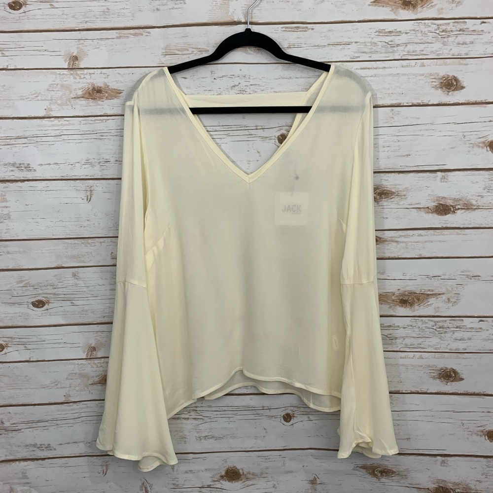 NWT Jack BB Dakota Ivory Crepe Bell Sleeve…
